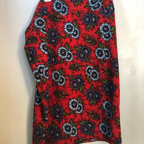LulaRoe graphic flower skirt - Picture 2 of 4